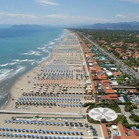 Open Space La Pace - Tra Versilia E 5 Terre Apartment Bocca di Magra