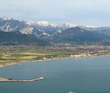 Open Space La Pace - Tra Versilia E 5 Terre *
